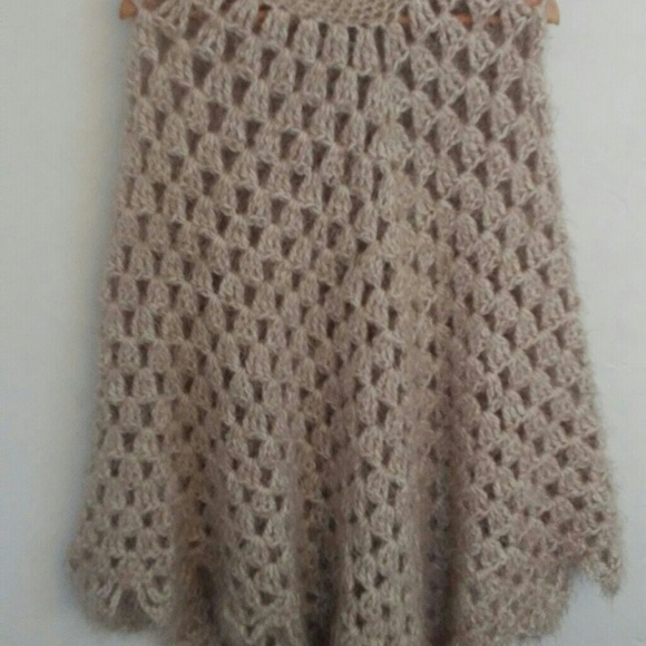 Poncho handmade beige - Picture 5 of 6